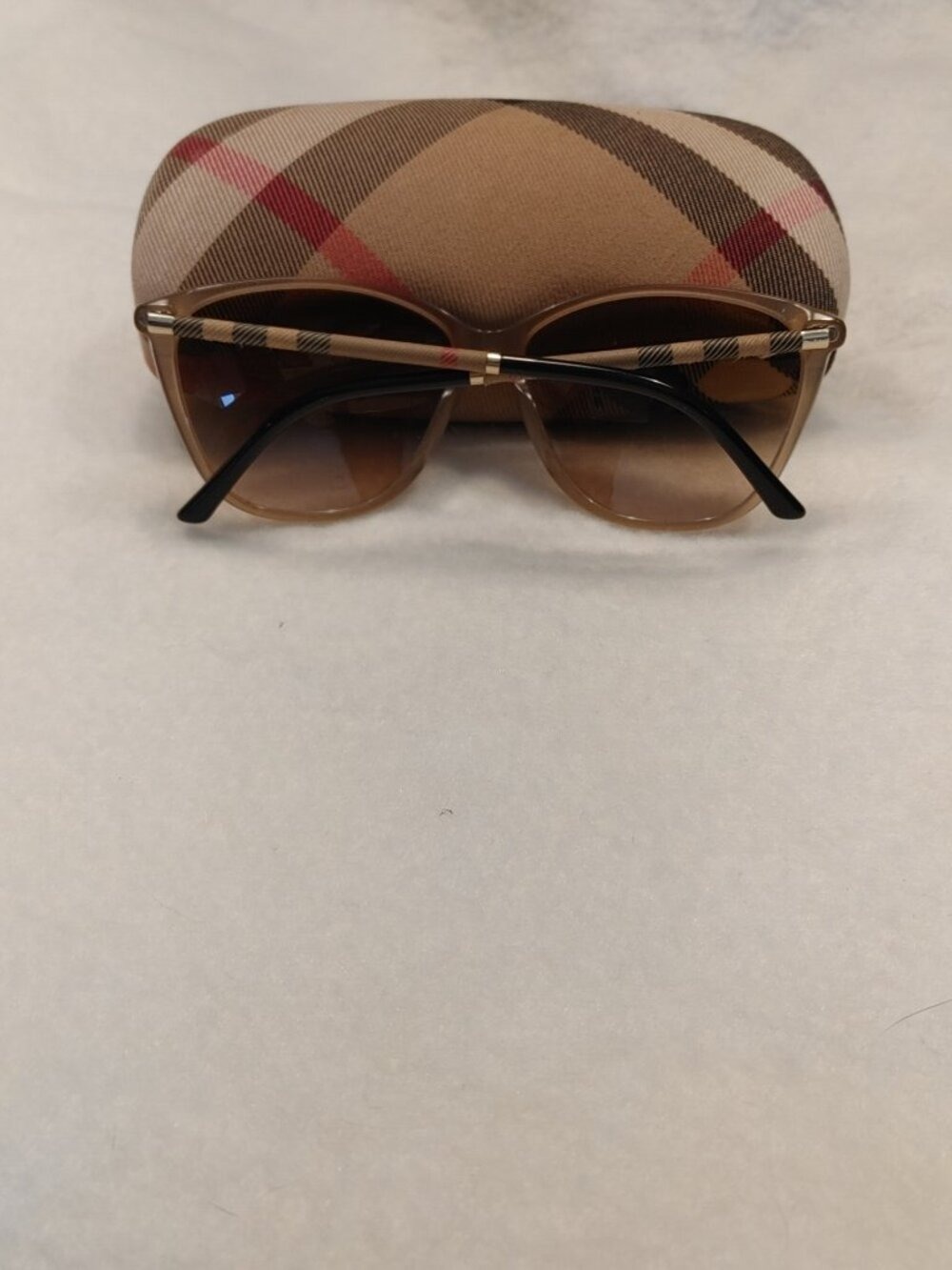 Burberry Women’s Cat-Eye Sunglasses – Model B 4117-A 3012/13 - Picture 6 of 14